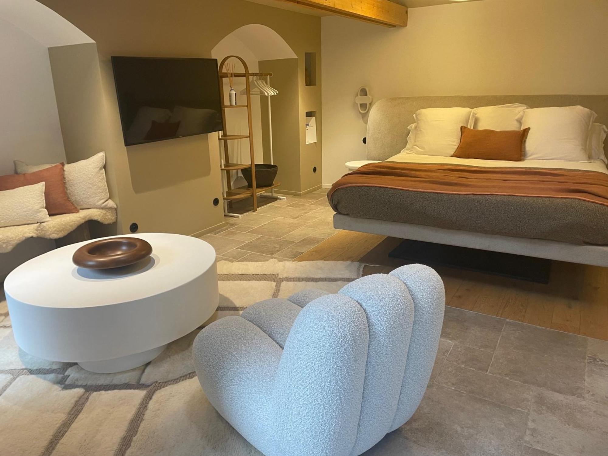 Louisa Bed & Breakfast *